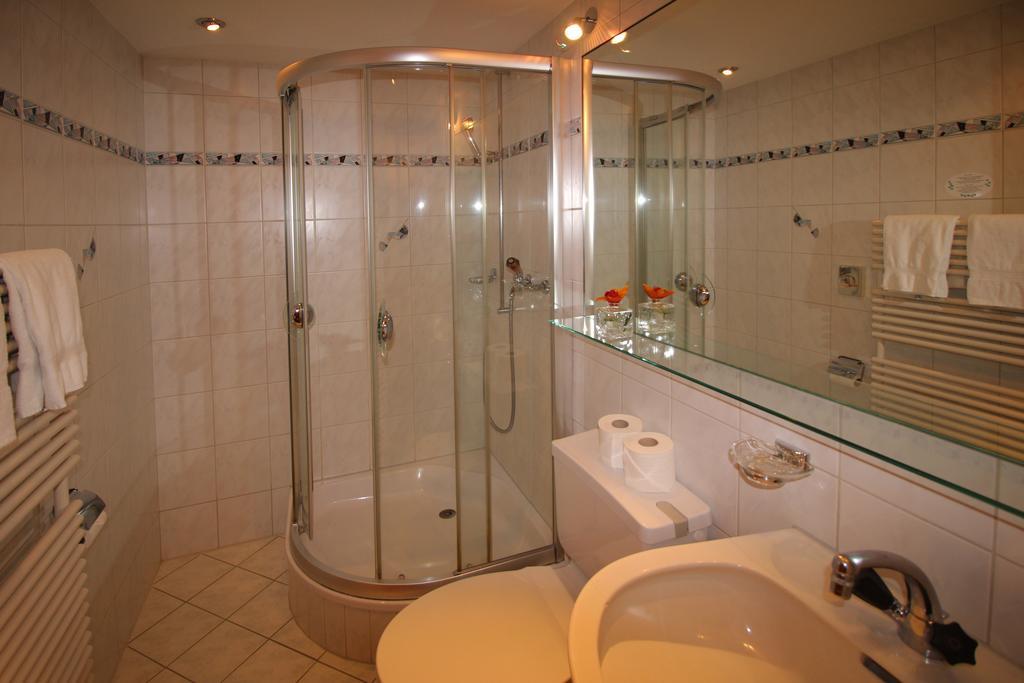 Hotel Restaurant Mattmarkblick Saas-Almagell Εξωτερικό φωτογραφία